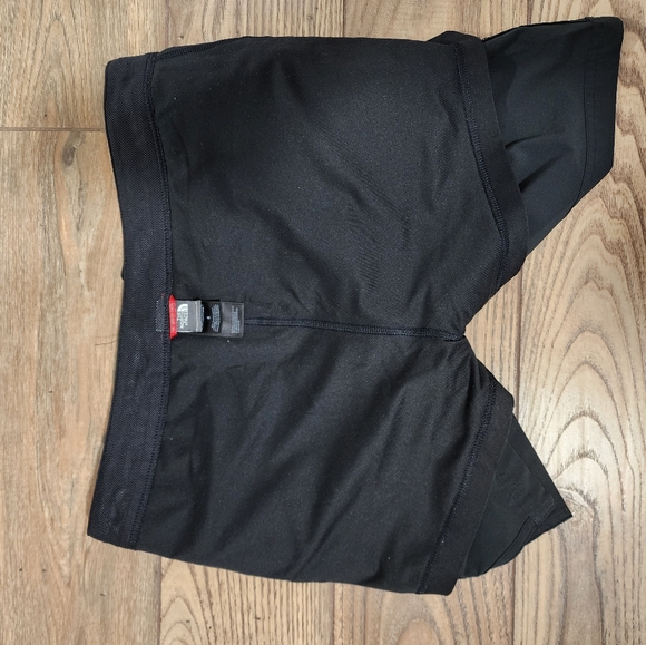 TNF apex athletic skirt with shorts (skort) size 6 - Picture 5 of 6